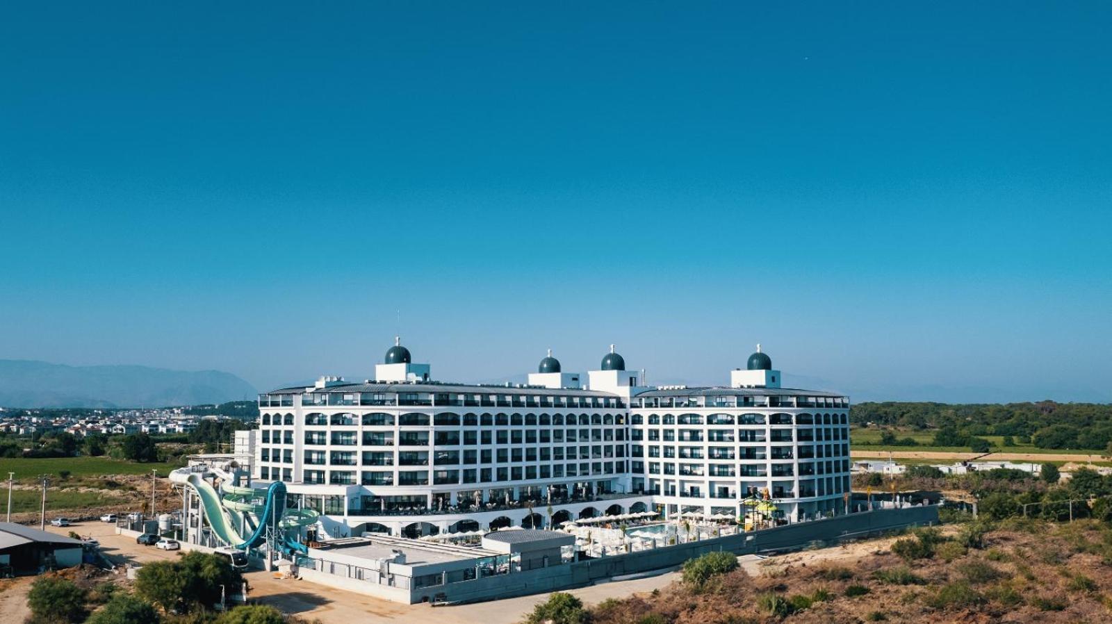 Hotel Moon Palace