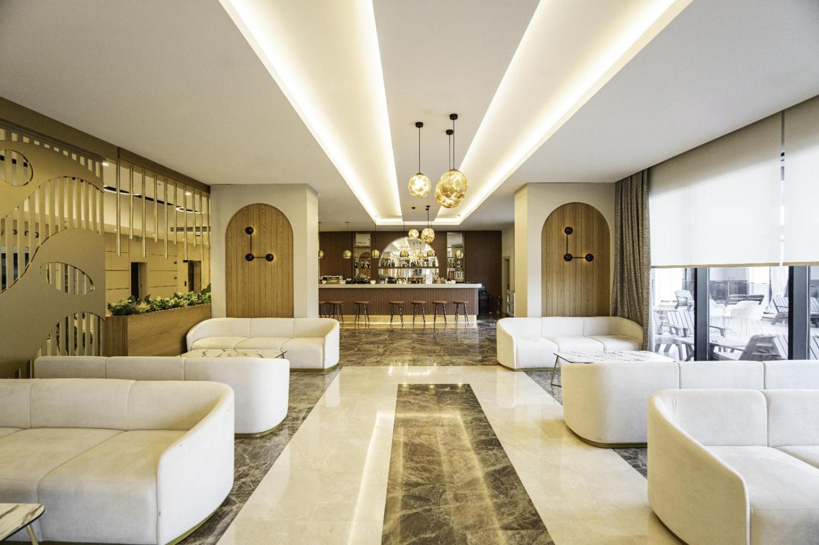 Moon Palace Hotel Side
