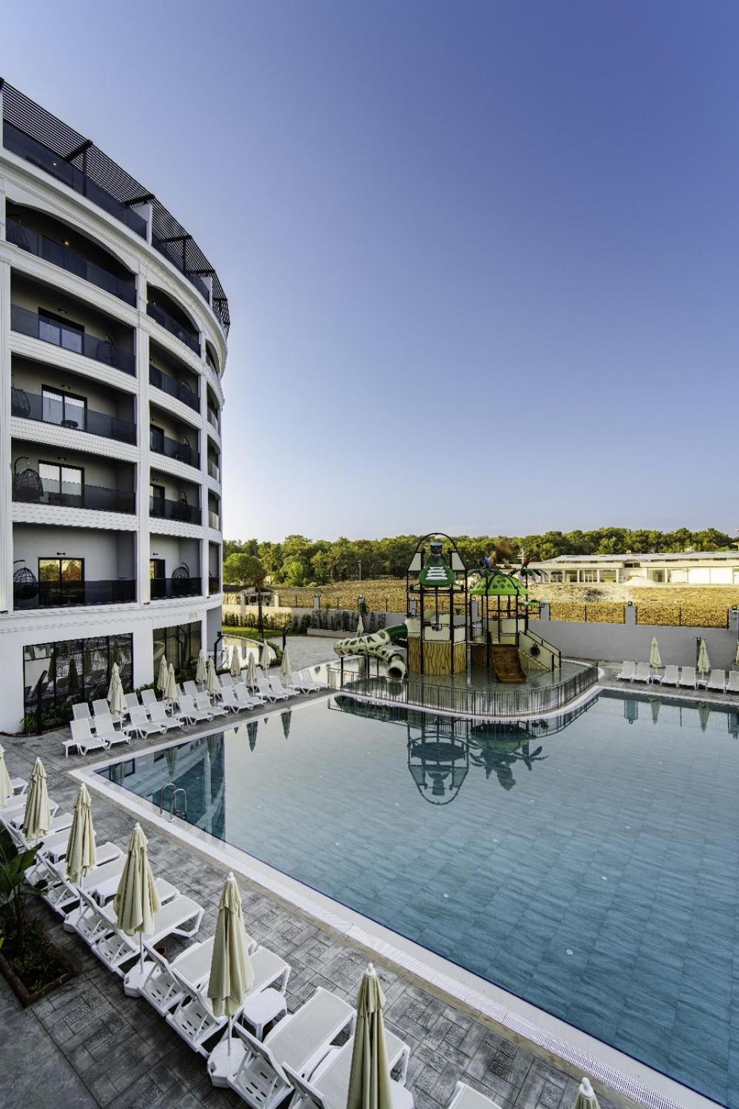 Moon Palace Hotel