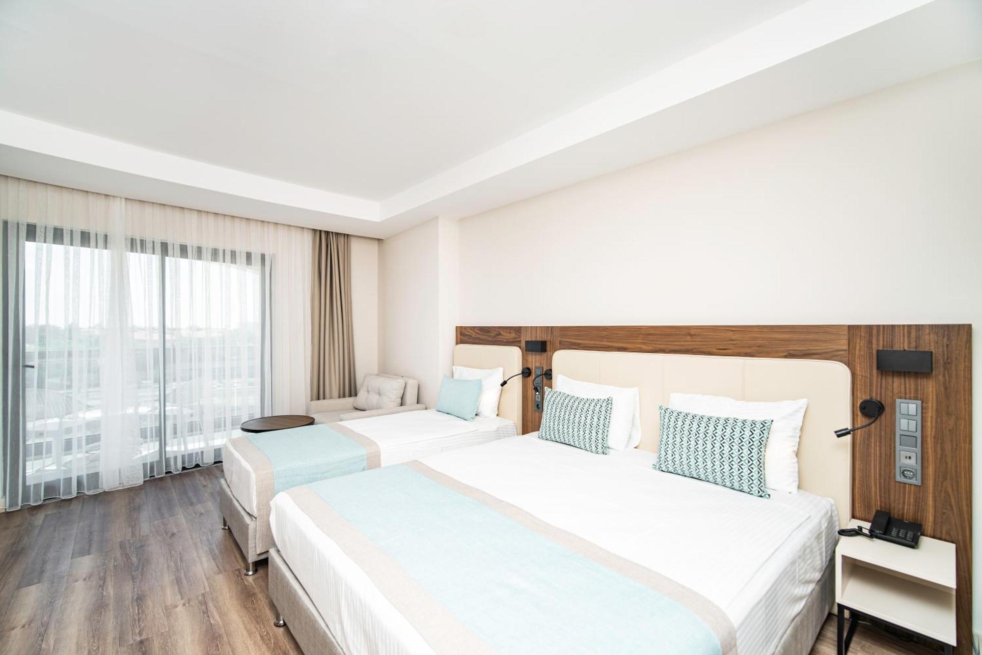Hotel Moon Palace